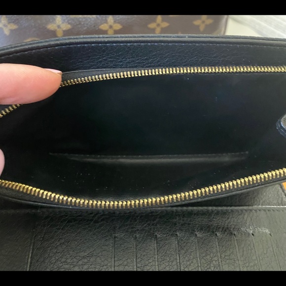 LOUIS VUITTON MAHINA Wallet - Picture 9 of 13